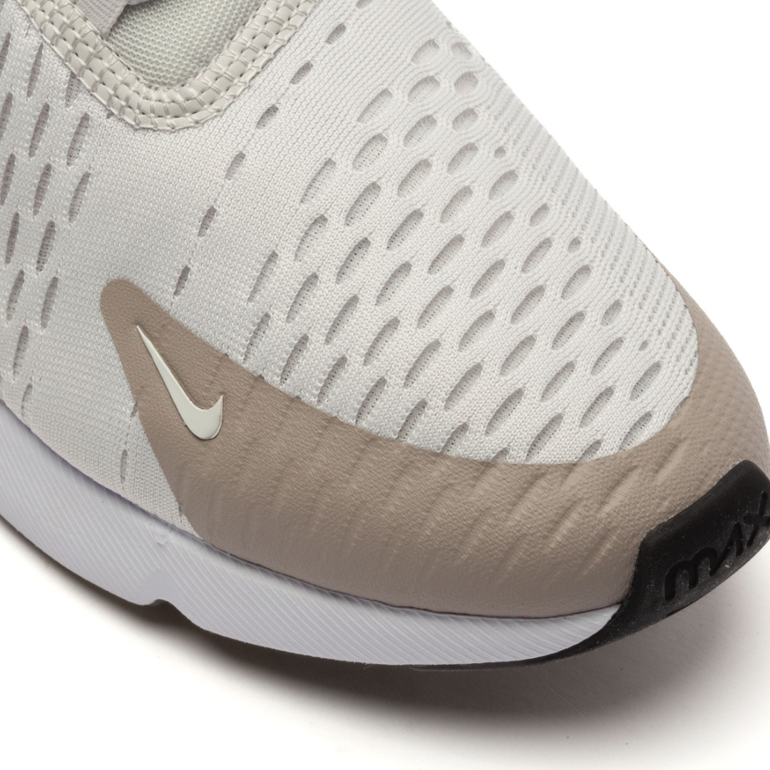 Air 270